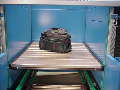 S-Conveyor Bagagge Platform w Bag